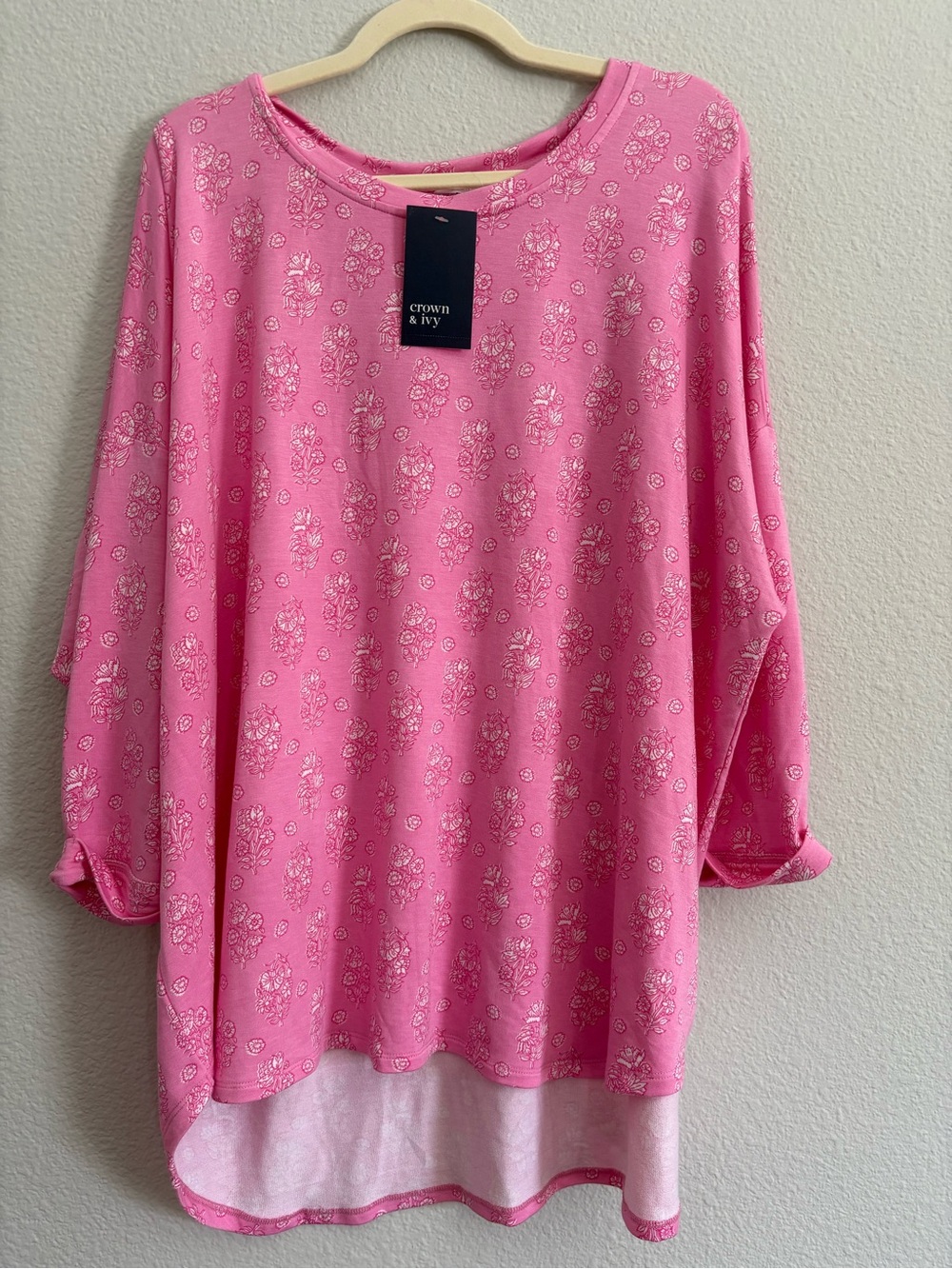 crown & ivy Pink Floral Drop-Back Tunic Top